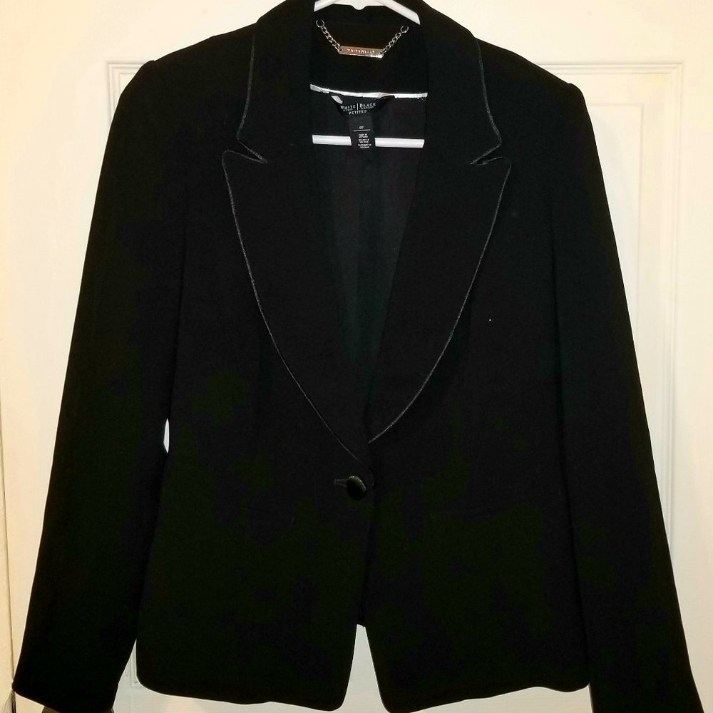 NWOT WHITE HOUSE/ BLACK MARKET Professional Blazer